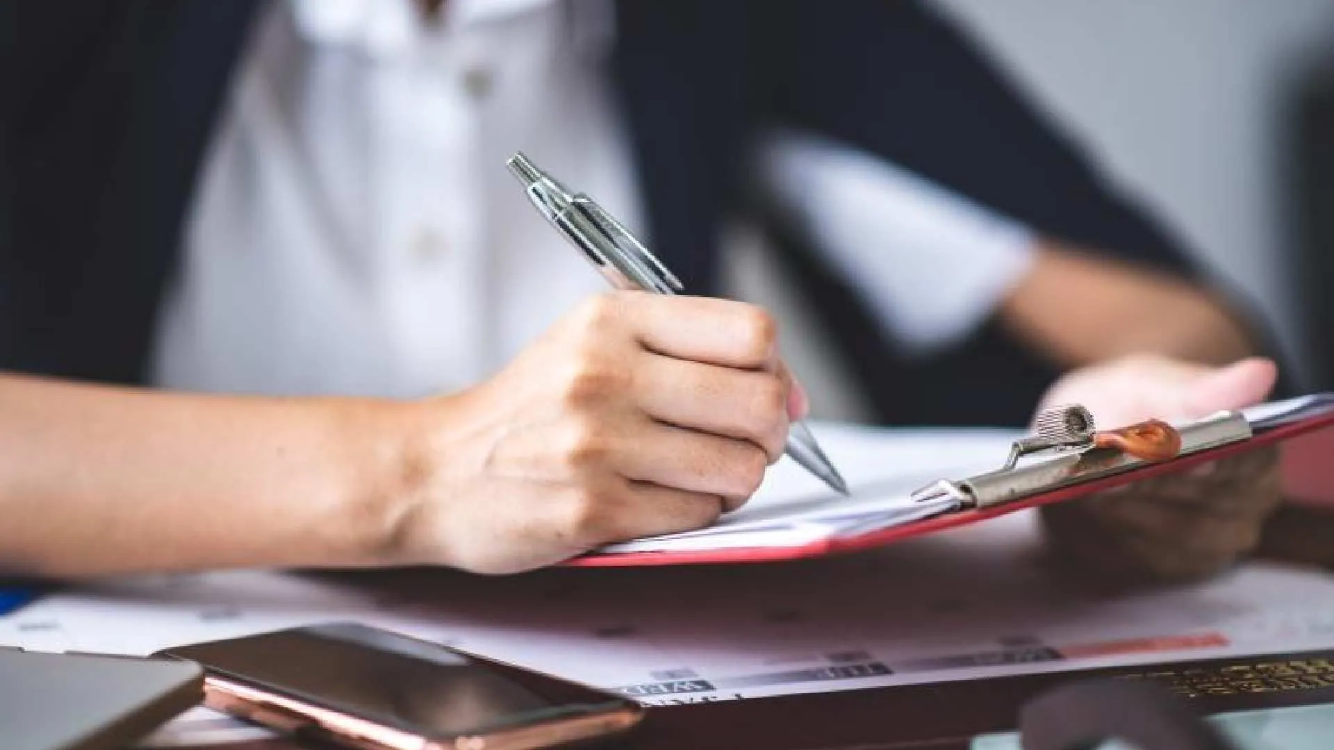 work permit number UAE is illegal